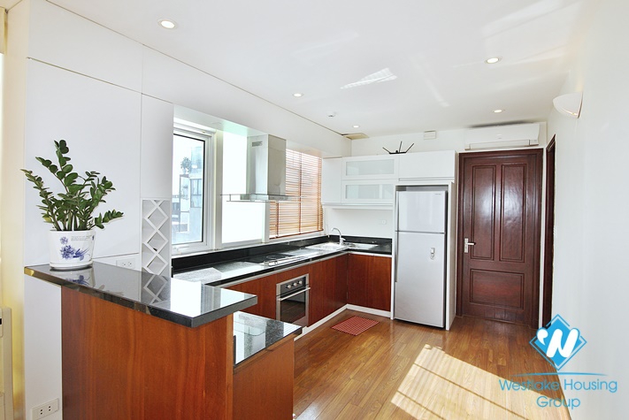   A nice serviced apartment with balcony for rent in Quang An